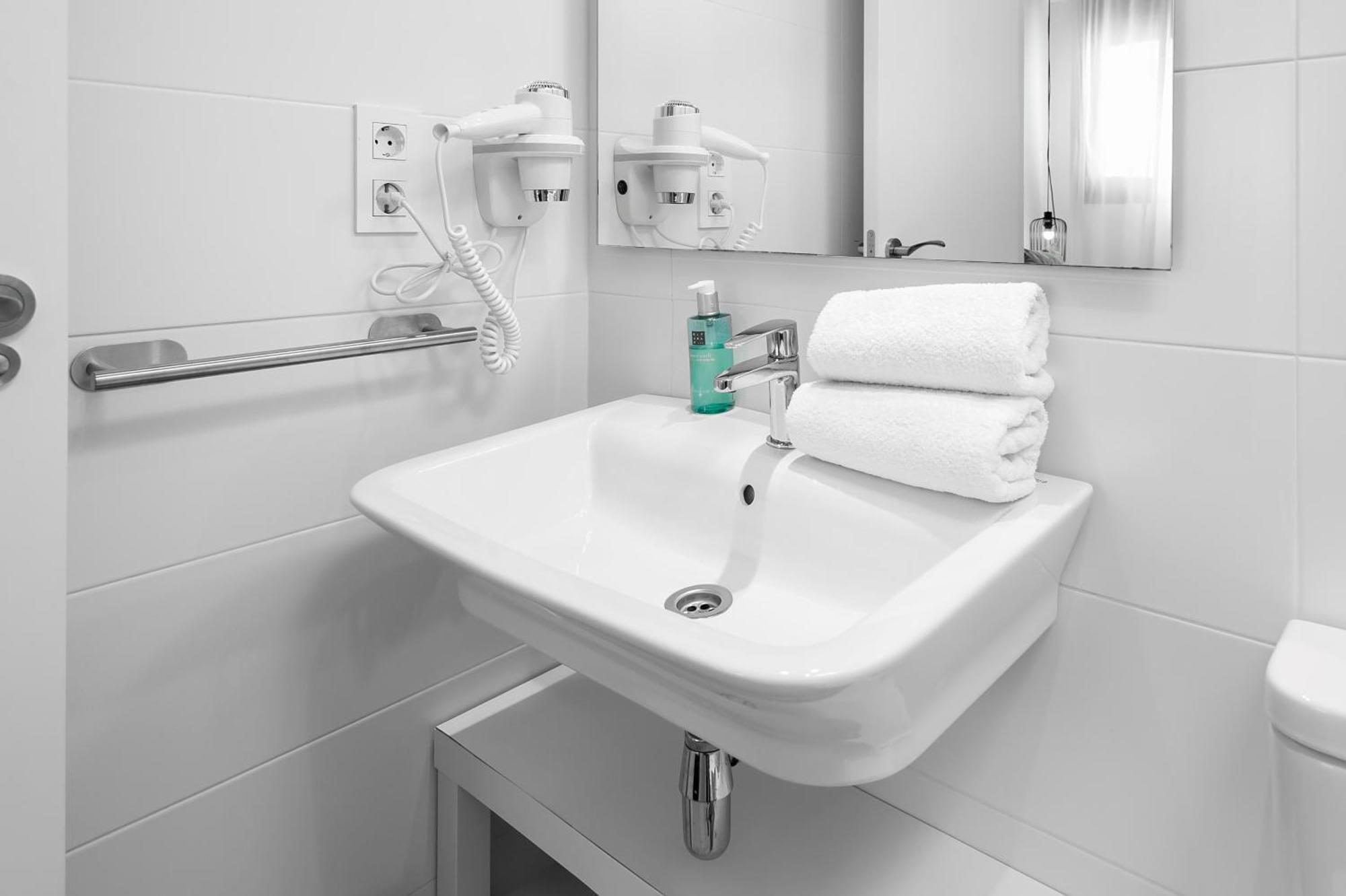 גרנדה Apartamentos Isabella By Concept Flats מראה חיצוני תמונה